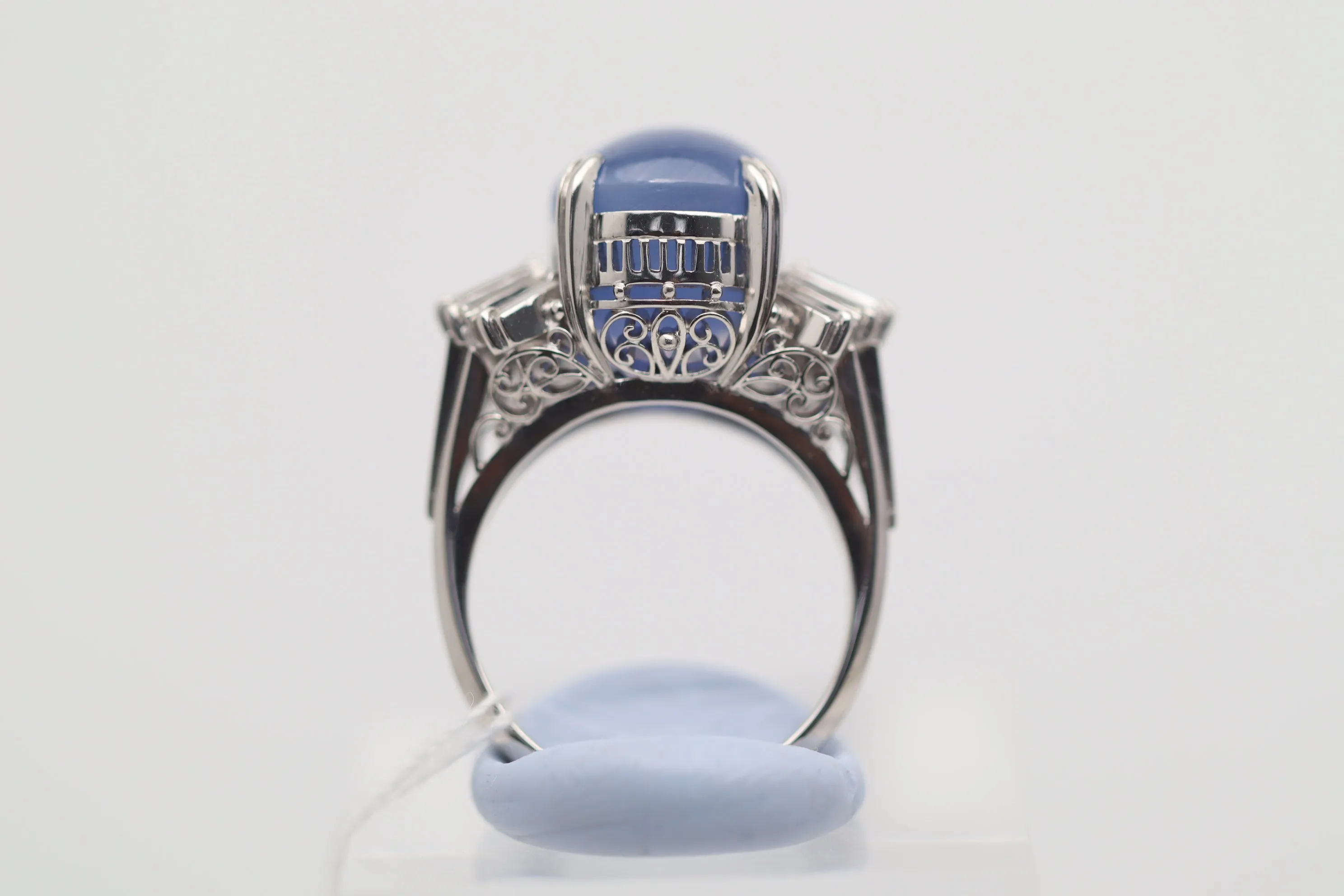 12.68 Carat Fine Star Sapphire Diamond Platinum Ring