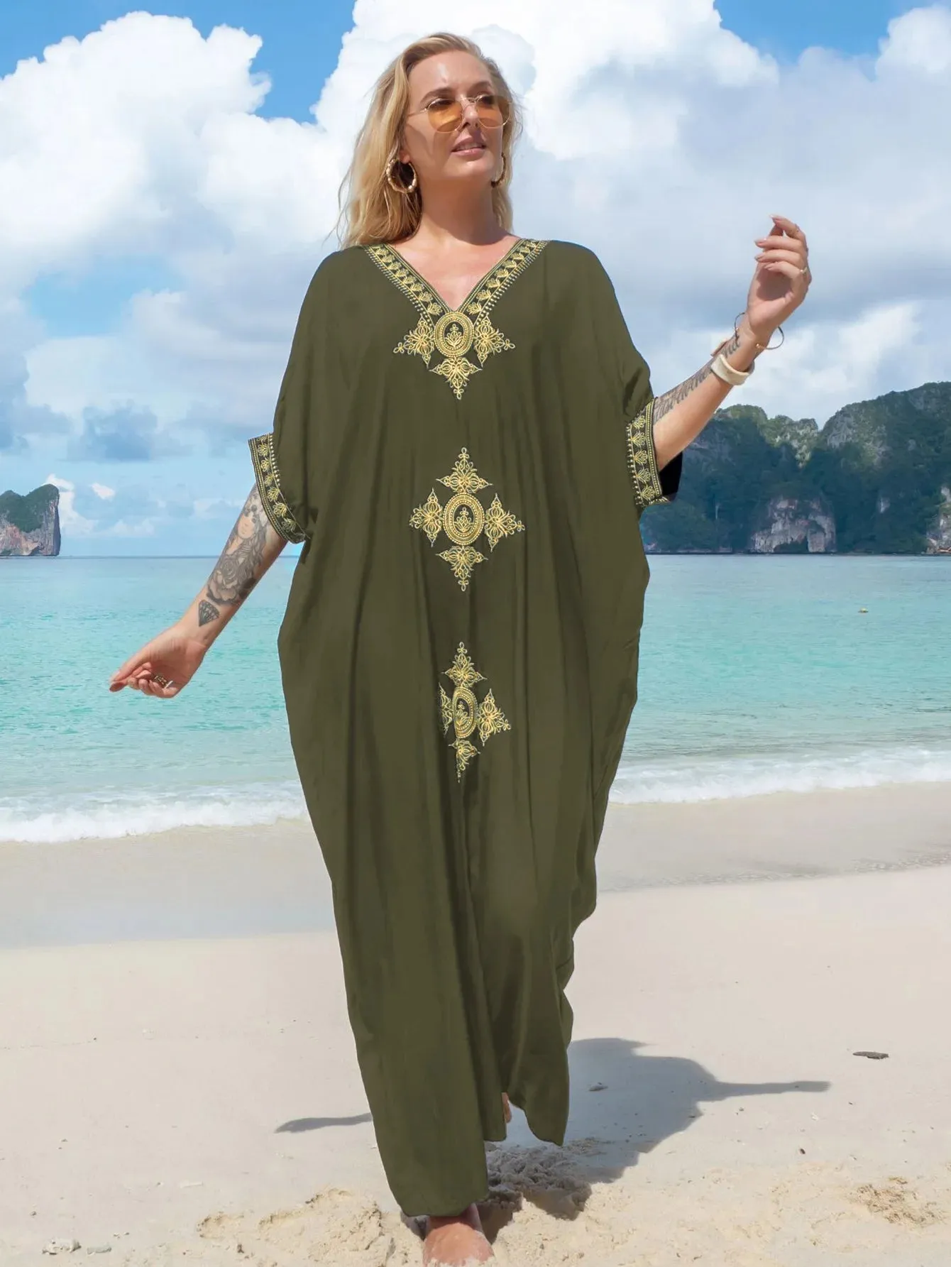 Elegant Gold Embroidered Kaftan - Retro V-Neck White Dress
