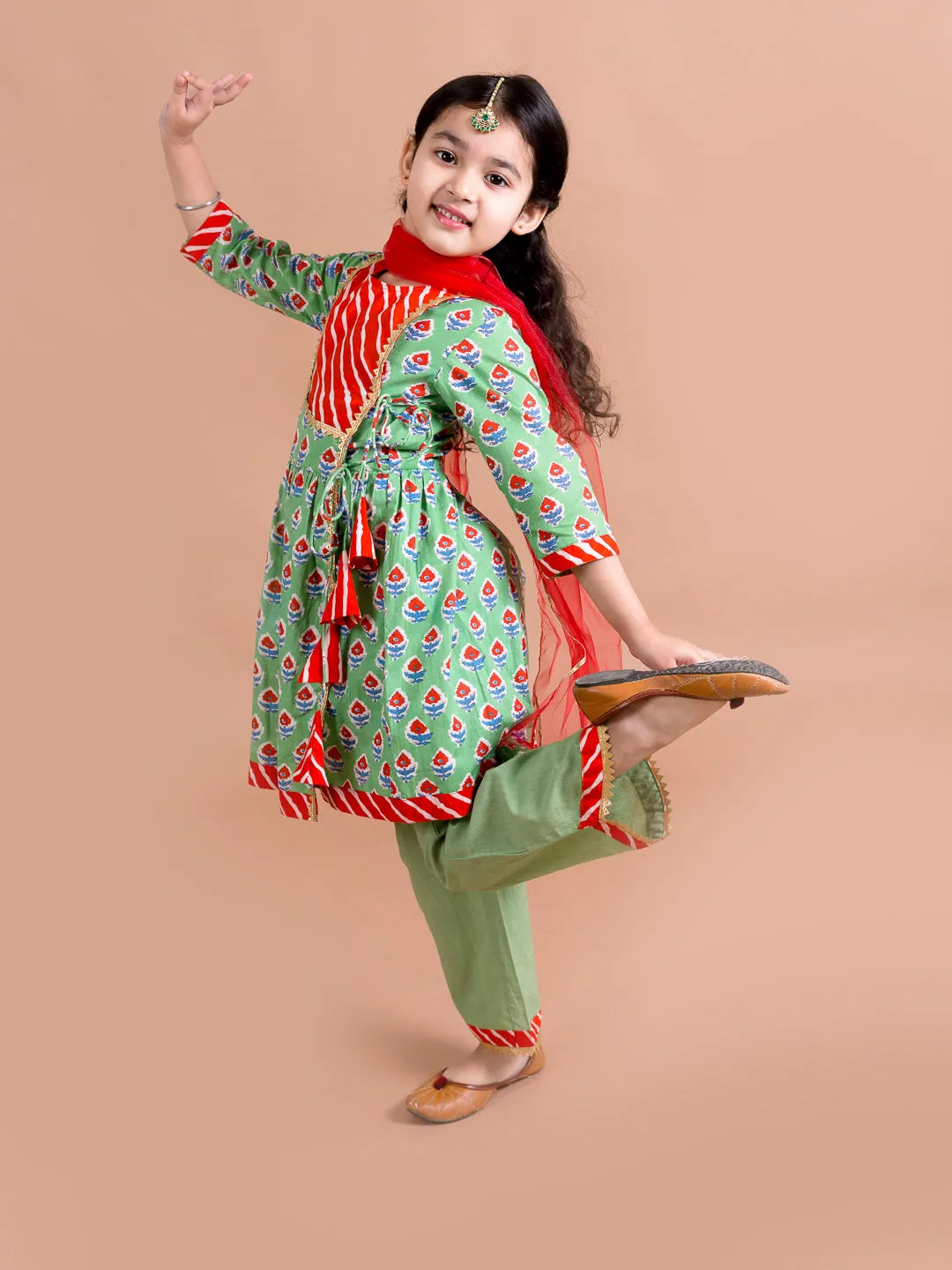 Girls Green Floral Printed Pure Cotton Kurta Set