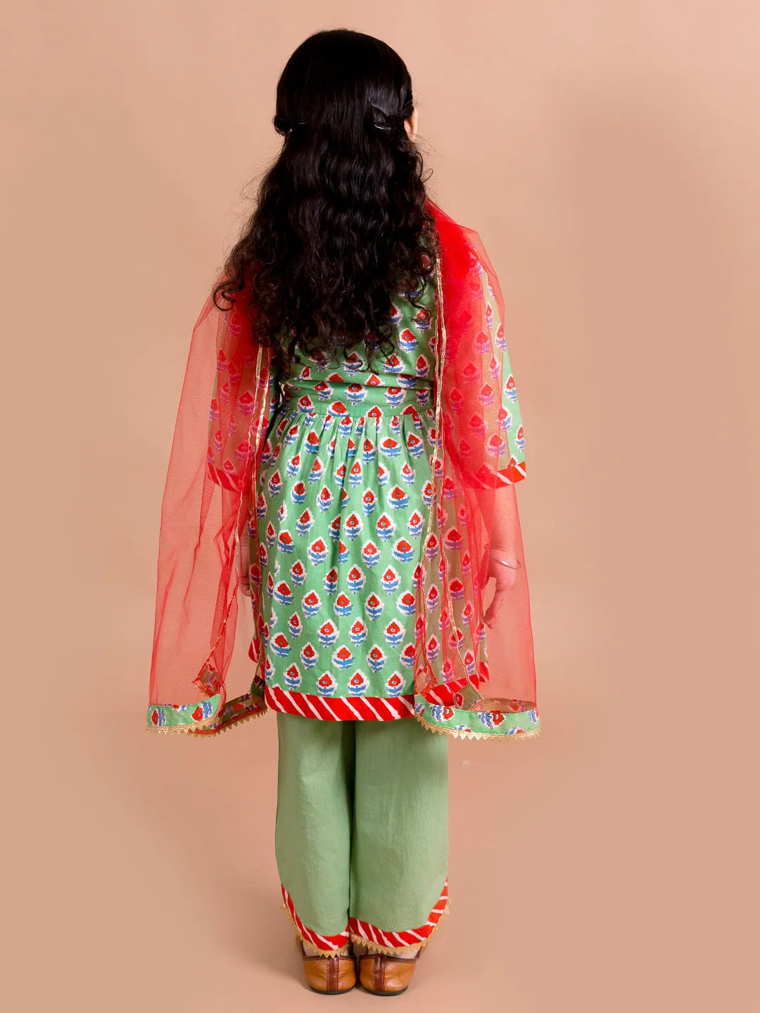 Girls Green Floral Printed Pure Cotton Kurta Set