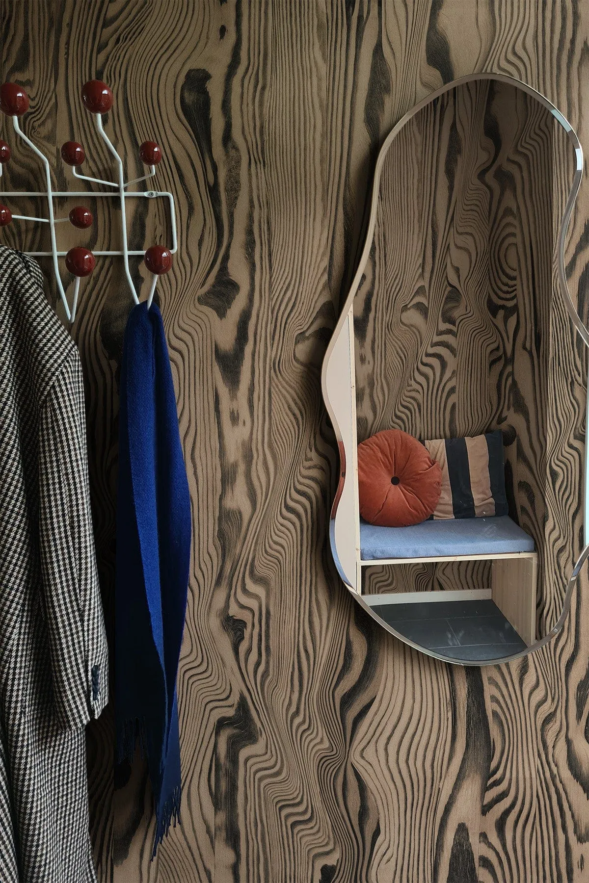 Vibrant Veneer Cherry Wood